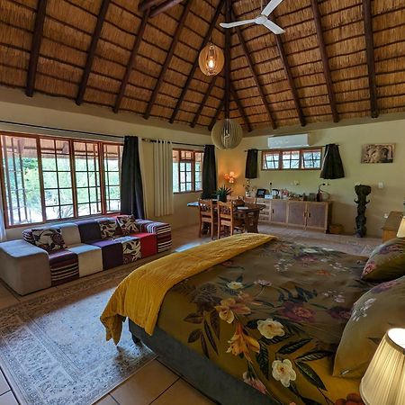 Hasekamp Family Bush Lodge Hoedspruit Esterno foto